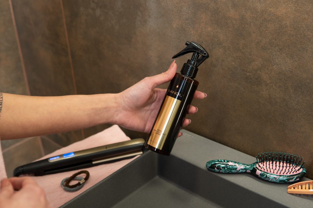 nanoil sprej na ochranu vlasů před teplem