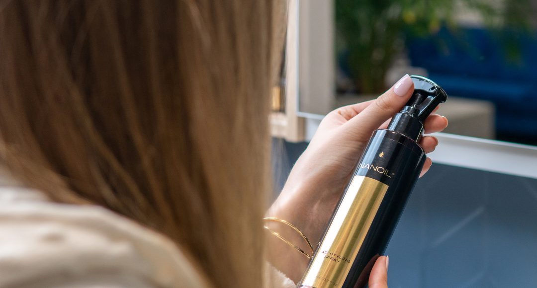 sprej pro efektivnější styling vlasů nanoil
