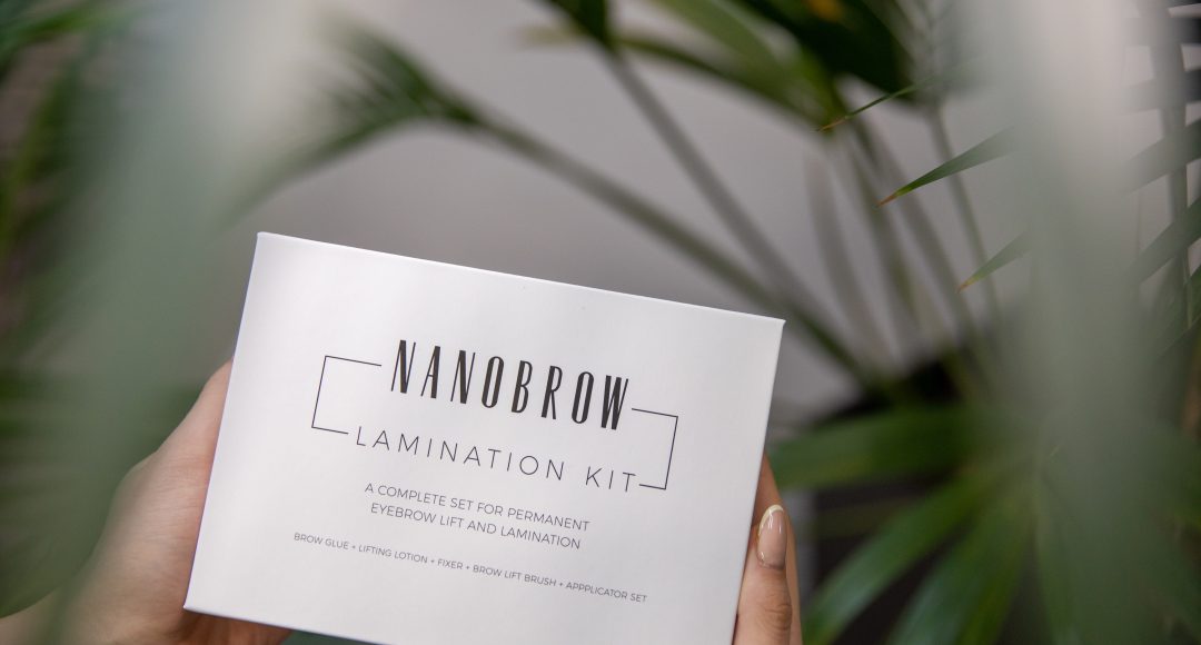 laminace obočí doma